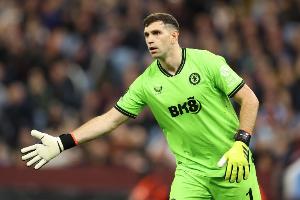 前英超门将：大马丁今夏转会失败，错过了加盟曼联千载难逢的机会